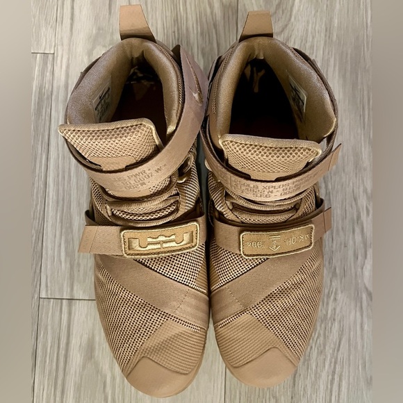 LEBRON SOLDIER IX DESERT CAMO size 14 - Picture 4 of 8